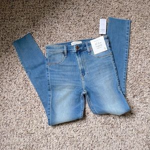 Abercrombie & Fitch ‘The Jean Legging’ High Rise
